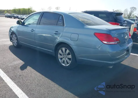 2006 Toyota Avalon Xls z USA, uszkodzony, nr VIN 4T1BK36B56U107877